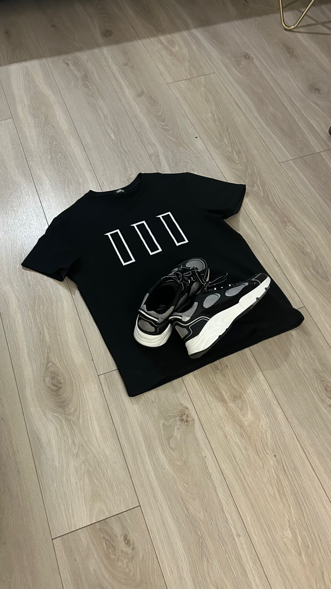Tripple L logo Tee