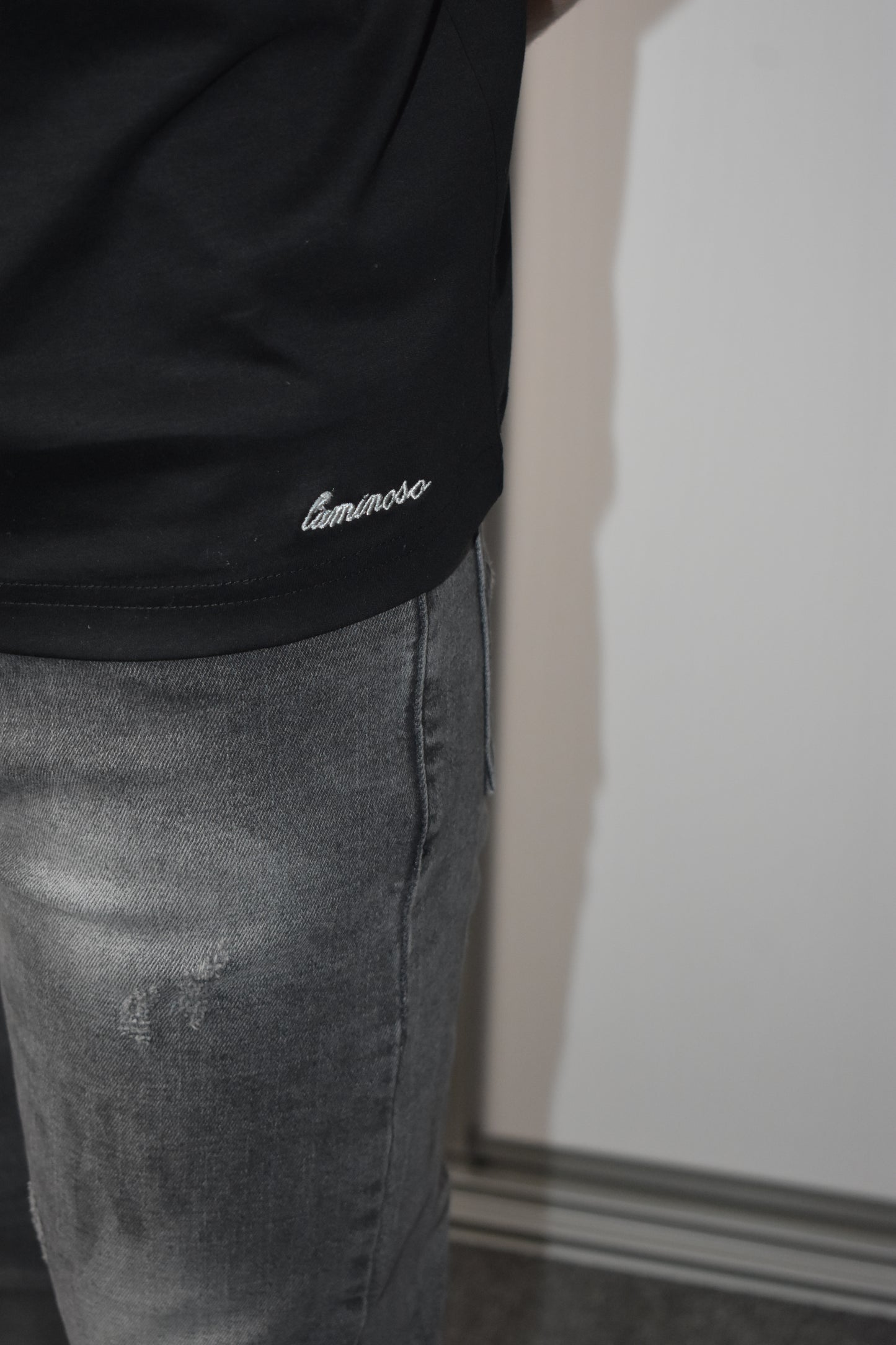 Outline Signature Luxe Tee